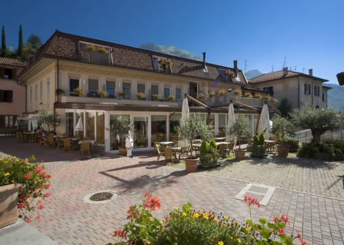 Carlazzo Italien Last-Minute-Rabattcode Booking.com