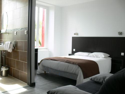 Saint-Julien-Du-Sault France Last Minute Discount Code Agoda.com