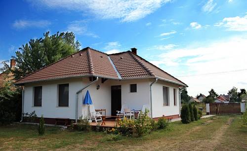 Cserkeszőlő Hungría Último Minuto Código de Descuento Booking.com