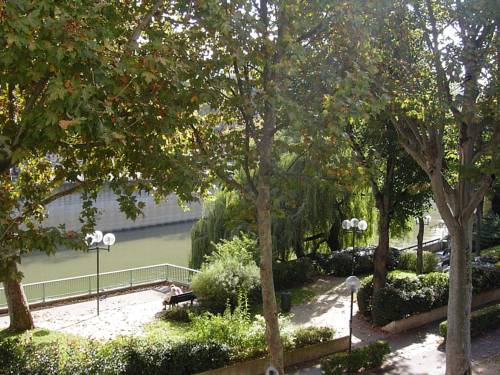 Neuilly-sur-Seine France Last Minute Discount Code Booking.com