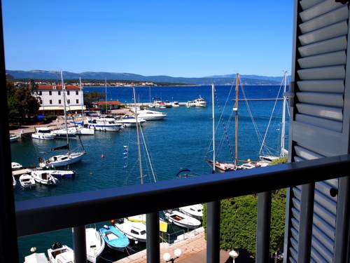 Malinska Croacia Último Minuto Código de Descuento Booking.com
