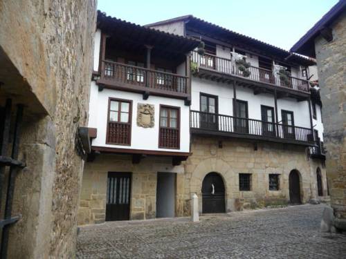 Santillana del Mar. Spanien Last-Minute-Rabattcode Booking.com