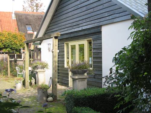 Hijken Netherlands Last Minute Discount Code Booking.com