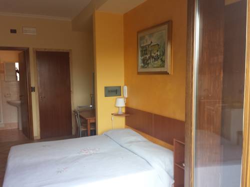 Giardini Naxos Italia Último Minuto Código de Descuento Booking.com