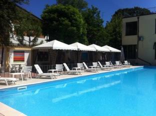 Lido Degli Estensi Italy Last Minute Discount Code Agoda.com