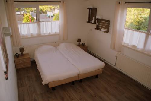 Bant Netherlands Last Minute Discount Code Booking.com