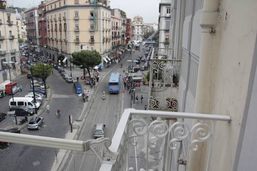 Napoli Italien Last-Minute-Rabattcode Booking.com