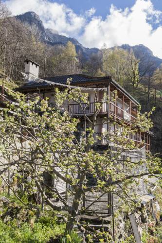 Russo Switzerland Last Minute Discount Code Booking.com