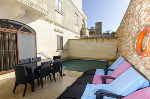Xagħra Malta Último Minuto Código de Descuento Booking.com