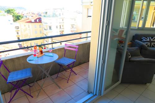 Niza Francia Último Minuto Código de Descuento Booking.com