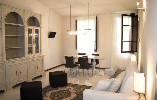 Cremona Italien Last-Minute-Rabattcode Booking.com
