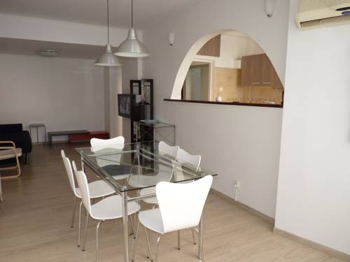 Bucarest Rumania Último Minuto Código de Descuento Booking.com