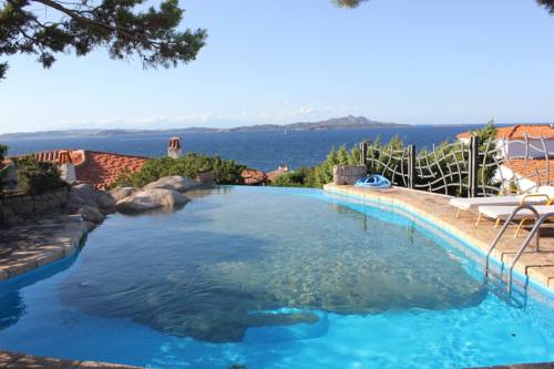 Baja Sardinië Italië Laatste minuut Kortingscode Booking.com