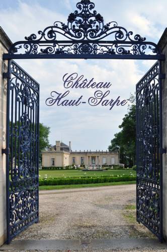 Saint-Christophe-des-Bardes France Last Minute Discount Code Booking.com