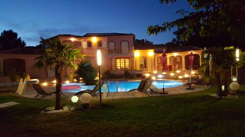 Lambesc France Code de réduction de dernière minute Booking.com