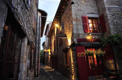 Billom France Last Minute Discount Code Booking.com