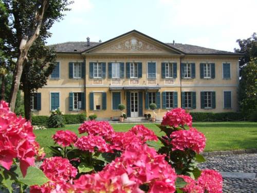 Cassano Magnago Italy Last Minute Discount Code Booking.com