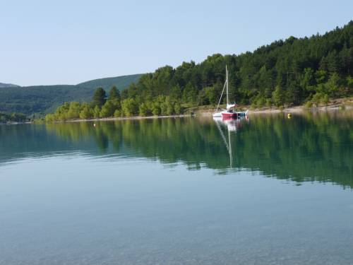 Régusse Frankreich Last-Minute-Rabattcode Booking.com