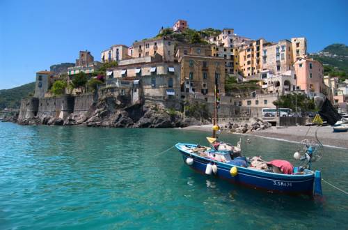 Minori Italia Último Minuto Código de Descuento Booking.com