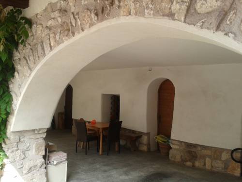 Fondo Italy Last Minute Discount Code Booking.com