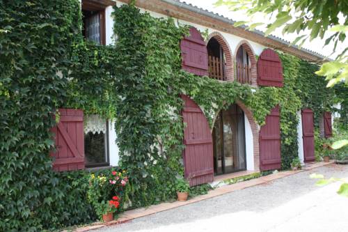 Saint Michel Lapujade France Last Minute Discount Code Booking.com