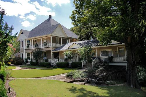 Eureka Springs (AR) United States Last Minute Discount Code Agoda.com