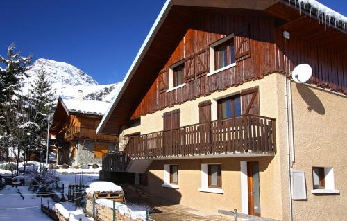 Les Deux Alpes France Last Minute Discount Code Agoda.com