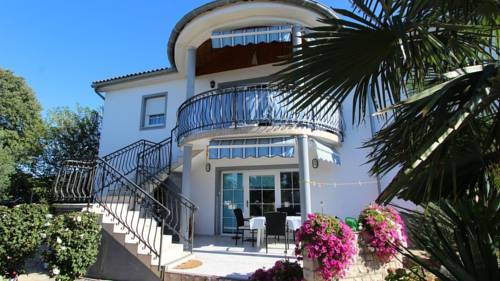 Malinska Croacia Último Minuto Código de Descuento Booking.com
