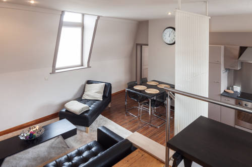 Mann Belgien Last-Minute-Rabattcode Booking.com