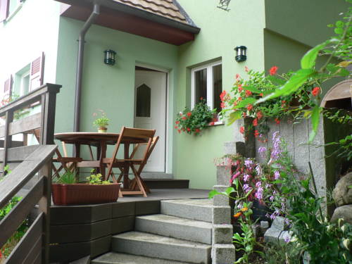 Überstrasse Frankreich Last-Minute-Rabattcode Booking.com
