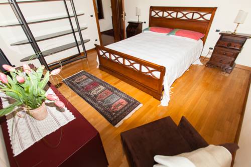 Fonte Italien Last-Minute-Rabattcode Booking.com