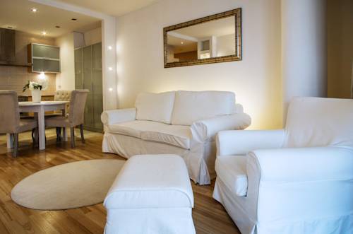 Warszawa Polonia Último Minuto Código de Descuento Booking.com