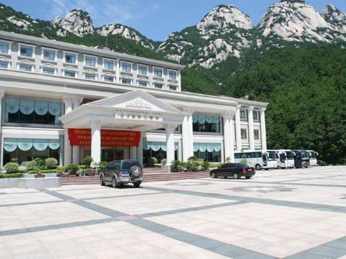 Qianshan China Last Minute Discount Code Booking.com