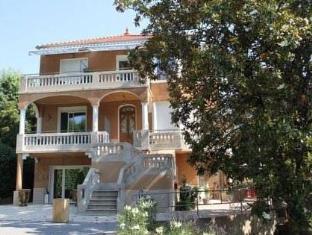Aubenas France Last Minute Discount Code Agoda.com