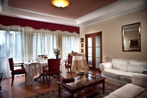 Napoli Italien Last-Minute-Rabattcode Booking.com
