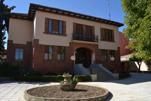 Valencia De Don Juan Spain Last Minute Discount Code Agoda.com