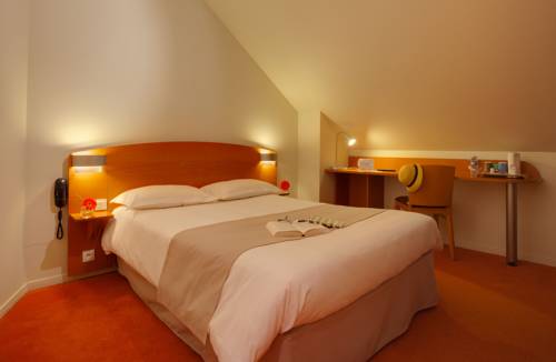 Rennes Francia Último Minuto Código de Descuento Booking.com
