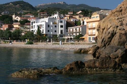 Castel di Tusa Italia Último Minuto Código de Descuento Booking.com