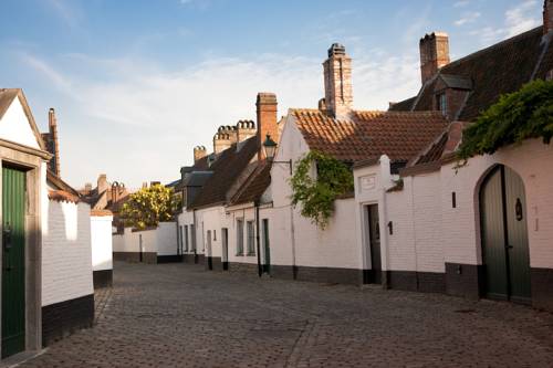 Caballero Bélgica Último Minuto Código de Descuento Booking.com