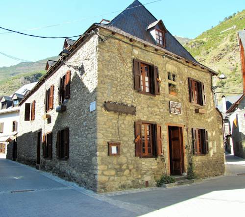 Garós Spain Last Minute Discount Code Booking.com
