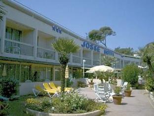 Antibes France Last Minute Discount Code Agoda.com