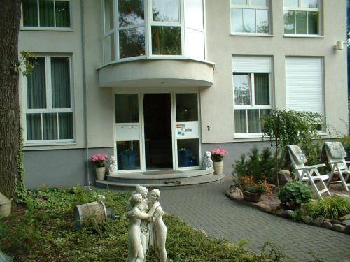 Glienicke / Nordbahn Alemania Último Minuto Código de Descuento Booking.com