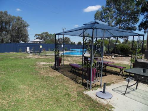 Holbrook Australia Last Minute Discount Code Booking.com