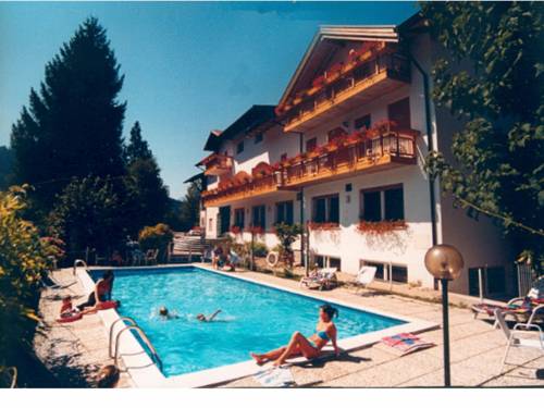 Caldonazzo Italien Last-Minute-Rabattcode Booking.com