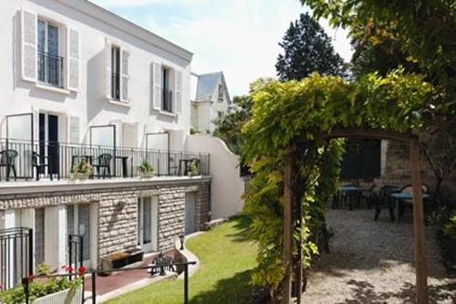 Enghien-les-Bains France Last Minute Discount Code Agoda.com