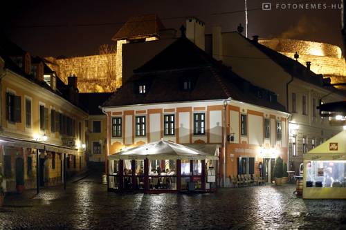 Eger Ungarn Last-Minute-Rabattcode Booking.com