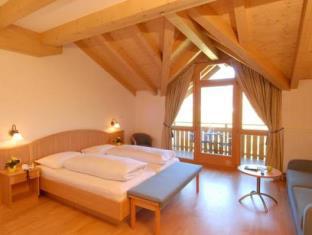 Naz-Sciaves Italy Last Minute Discount Code Agoda.com