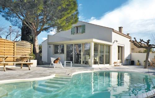 Sauvian France Last Minute Discount Code Booking.com