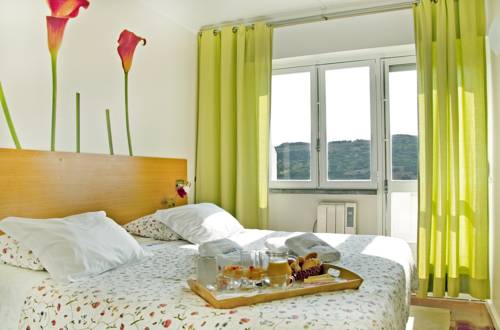 Praia das Maçãs Portugal Last Minute Discount Code Booking.com