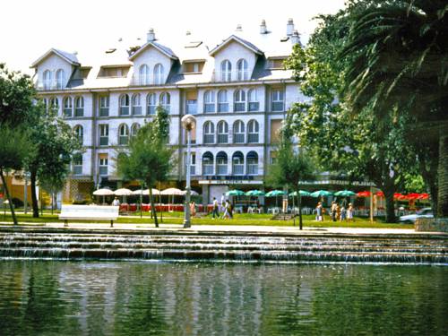 Santander España Último Minuto Código de Descuento Booking.com